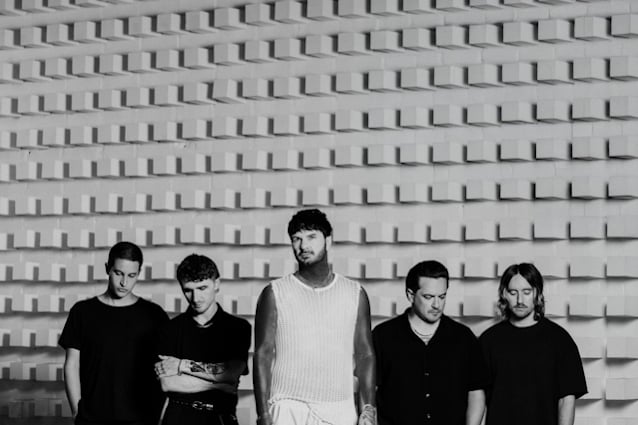 Fotografía promocional de Chiodos para su nueva etapa con SharpTone Records